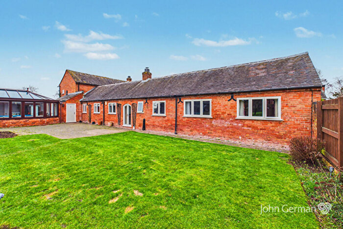 3 Bedroom Barn Conversion For Sale In Swarbourn Mews, Yoxall, DE13