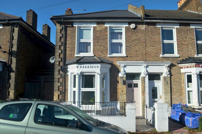 3 Bedroom Semi-Detached House To Rent In Harcourt Road, London SE4