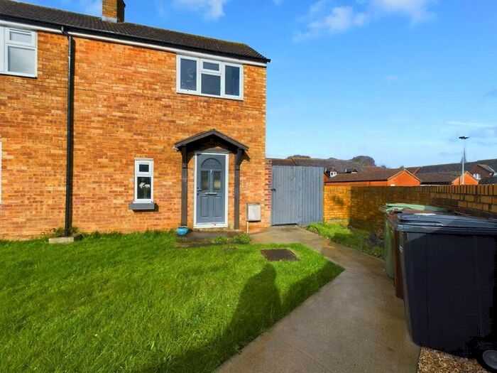 3 Bedroom End Of Terrace House To Rent In Moorend Lane, Thame, OX9