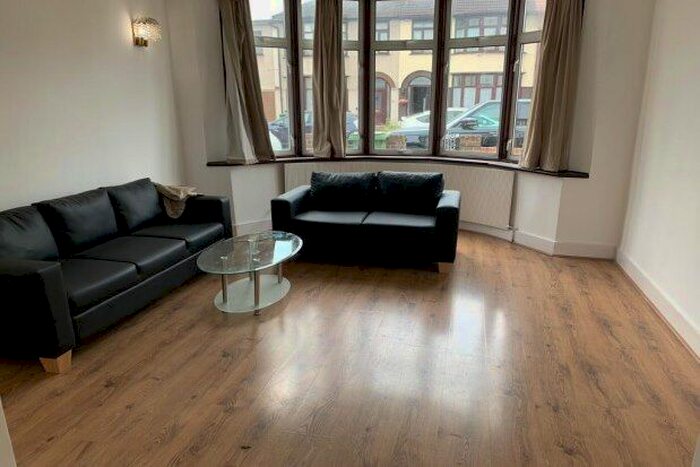 4 Bedroom Terraced House To Rent In Hurstbourne Gardens, Barking, IG11