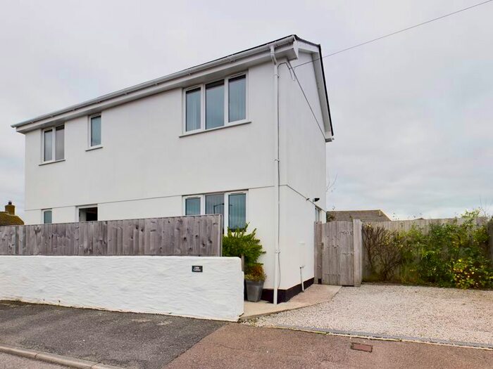 3 Bedroom Property To Rent In Paynters Lane, Redruth TR16