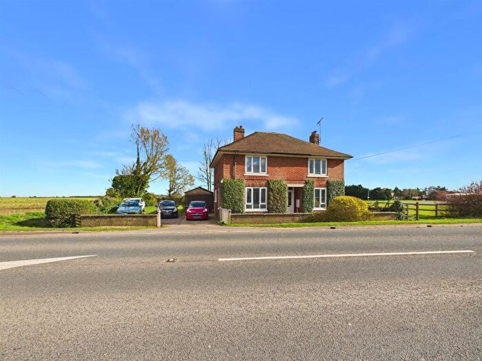 3 Bedroom Detached House For Sale In Main Road, Friskney, Boston, PE22