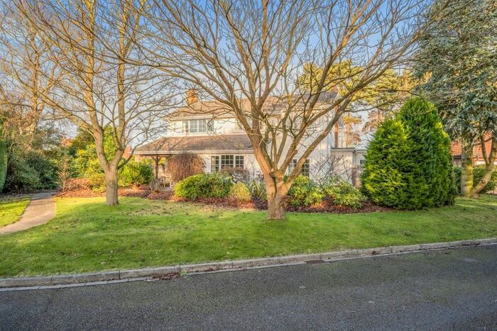 5 Bedroom Detached House For Sale In Garrick Close, Brayton, Selby YO8