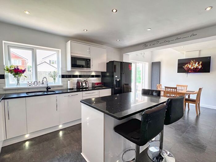 5 Bedroom Detached House For Sale In Beechwood Grove, Pencoed, Bridgend, CF35
