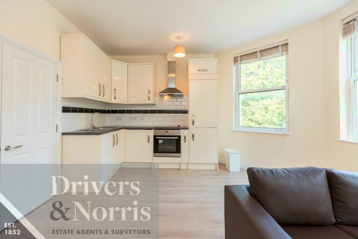1 Bedroom Apartment To Rent In Holloway Road, Islington, London, N7