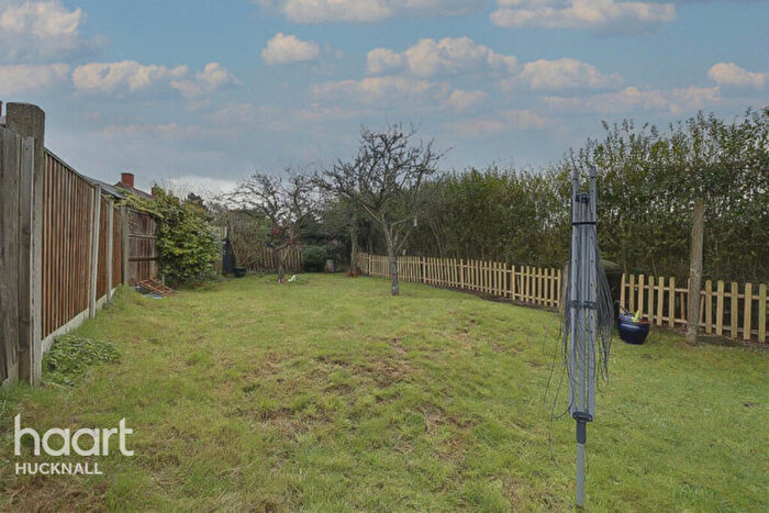 2 Bedroom Semi-Detached House For Sale In Ventnor Rise, Nottingham, NG5