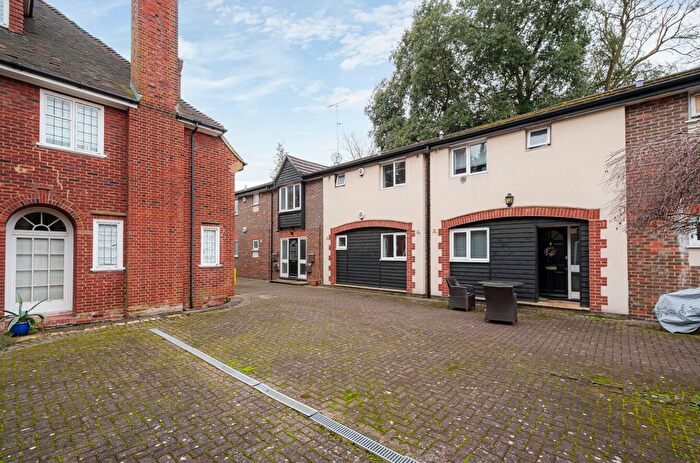 1 Bedroom Flat For Sale In Denbridge Road, Bromley, BR1