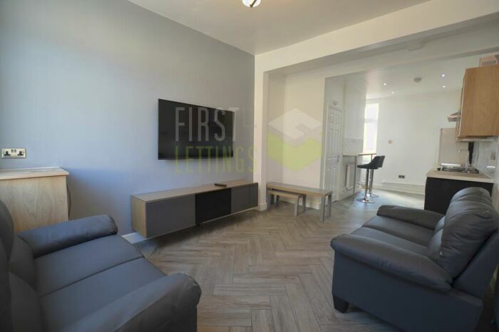 4 Bedroom Terraced House To Rent In Leopold Road, Clarendon Park, LE2