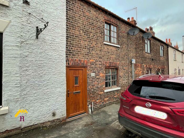 2 Bedroom Terraced House To Rent In High Street, Carlton, Selby, DN14