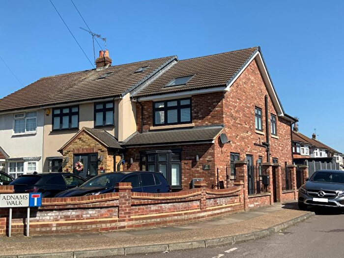 3 Bedroom End Of Terrace House For Sale In Gray Gardens, South Hornchurch, Essex, RM13