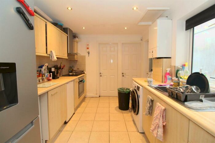 3 Bedroom House To Rent In Letty Street, Cathays, Cardiff, CF24