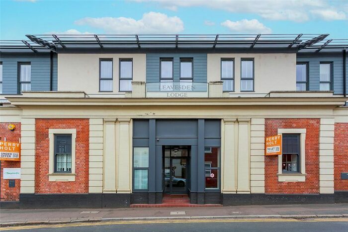 1 Bedroom Flat To Rent In Leavesden Road, Hertfordshire, WD24