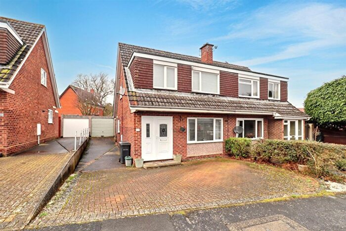 3 Bedroom Semi-detached House For Sale In Blackwater Way, Braintree, CM7