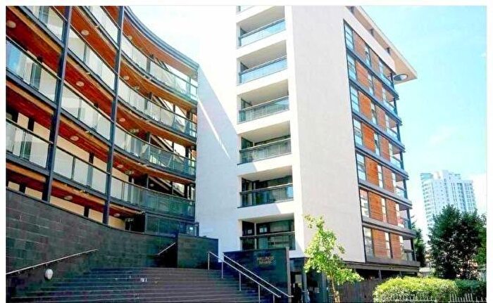 2 Bedroom Flat To Rent In Hailings Wharf, Channelsea Road, Straford, London, E15