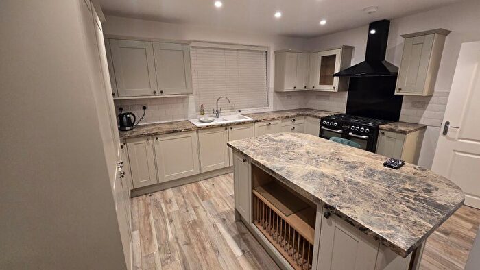 5 Bedroom Semi Detached House To Rent In Wellington Road, Fallowfield, Manchester, M14