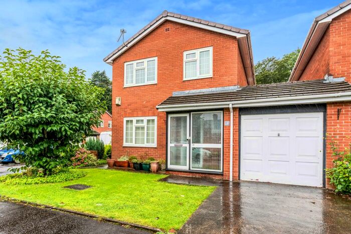 3 Bedroom Link Detached House To Rent In Cae Syr Dafydd, CF11