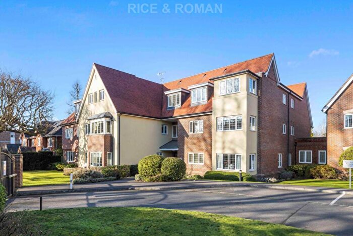 2 Bedroom Retirement Property To Rent In Epsom Road, Leatherhead, KT22