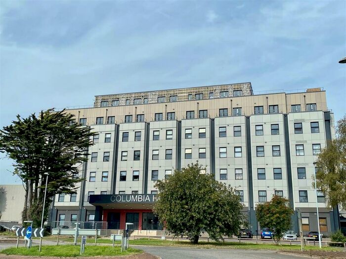 1 Bedroom Flat To Rent In Columbia Drive, Worthing, BN13