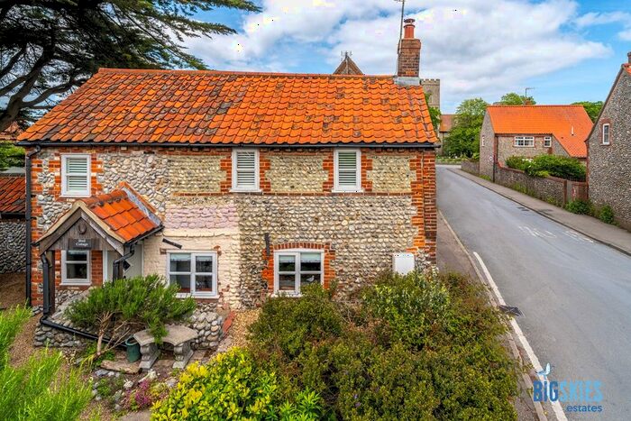 2 Bedroom Cottage For Sale In Church Street, Weybourne, Holt, NR25