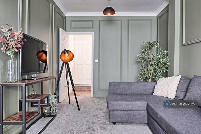 2 Bedroom Maisonette To Rent In Southchurch Road, Southend-On-Sea, SS1