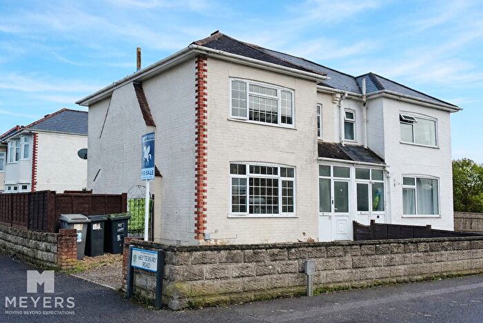 3 Bedroom Semi Detached House For Sale In Arnewood Road, Bournemouth, BH6