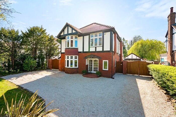 6 Bedroom Detached House For Sale In Brooklands Road, Manchester, M23