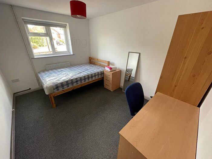 4 Bedroom Semi-Detached House To Rent In Crown Gardens, Canterbury, CT2