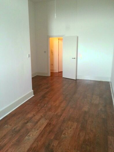 1 Bedroom Flat To Rent In Dock View Road, Barry, Vale Of Glamorgan, The, CF63