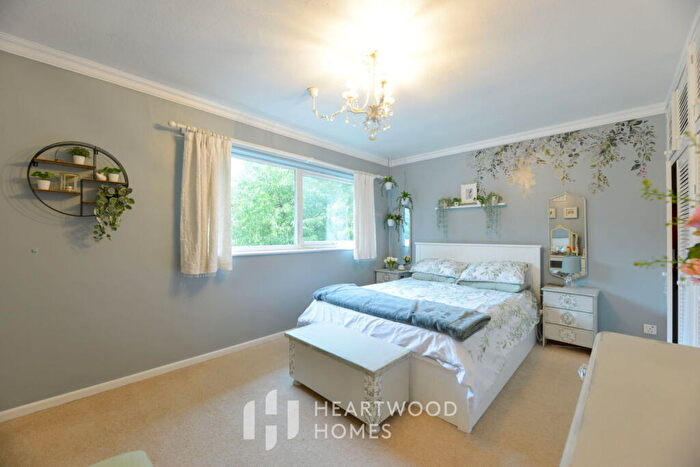 3 Bedroom End Of Terrace House For Sale In Meadowcroft, St. Albans, AL1