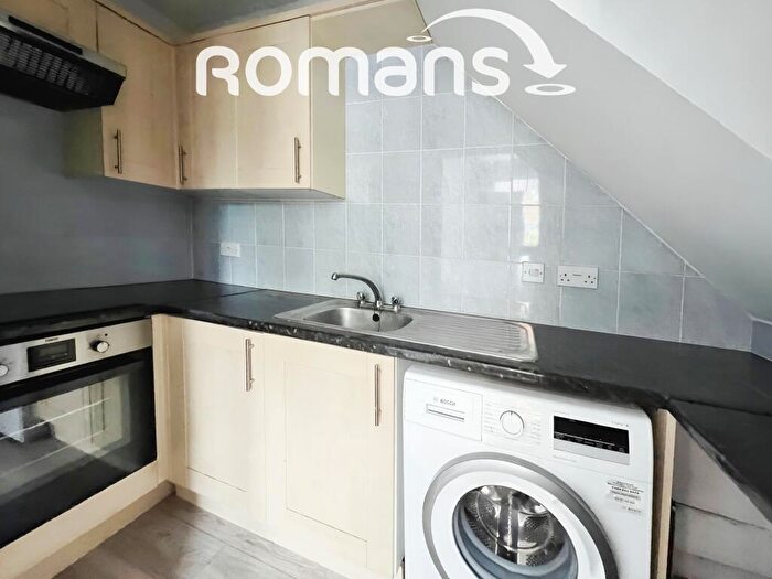 1 Bedroom Semi-Detached House To Rent In Alexandra Road, Farnborough, GU14