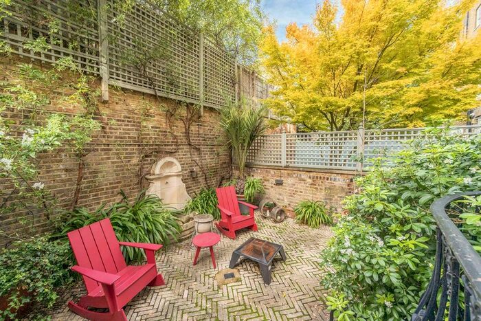 2 Bedroom Flat To Rent In Oakley Street, Chelsea, London, SW3