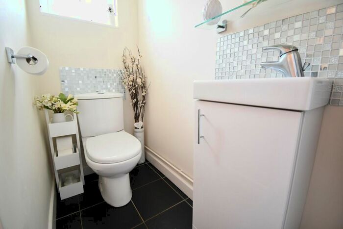 4 Bedroom Detached House For Sale In The Silver Birches, Kempston, Bedford, MK42