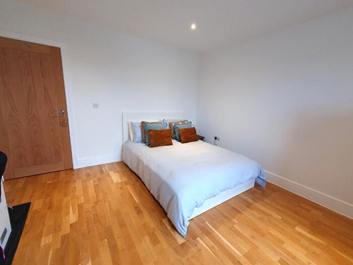 2 Bedroom Flat To Rent In Bay View Apartments, Morris Avenue, Herne Bay, Kent, CT6