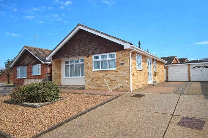 2 Bedroom Bungalow For Sale In Marion Avenue, Clacton On Sea, CO15
