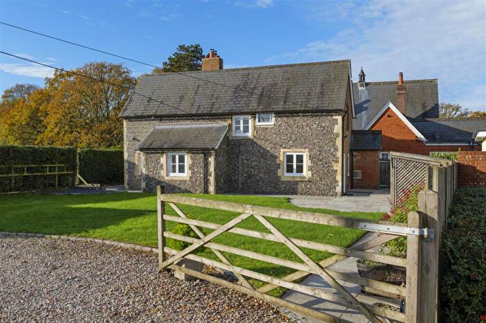 3 Bedroom Semi Detached House For Sale In The Old School House, Dunkirk, ME13