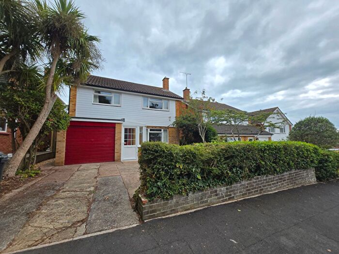 4 Bedroom Detached House To Rent In Kingsdown Crescent, Dawlish, EX7