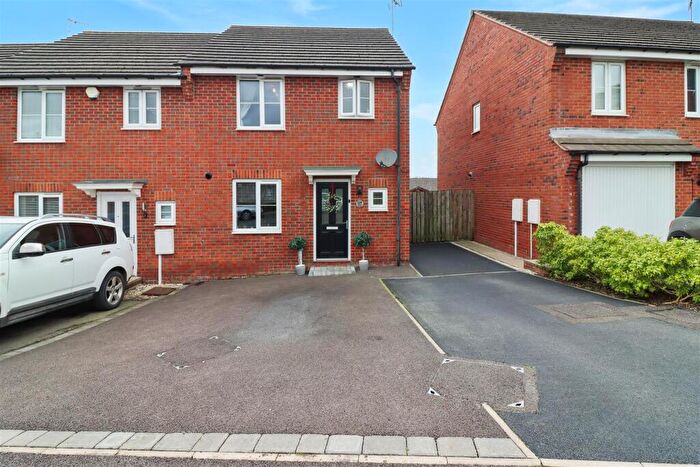 3 Bedroom Semi Detached House For Sale In East Street, Doe Lea, Chesterfield, S44