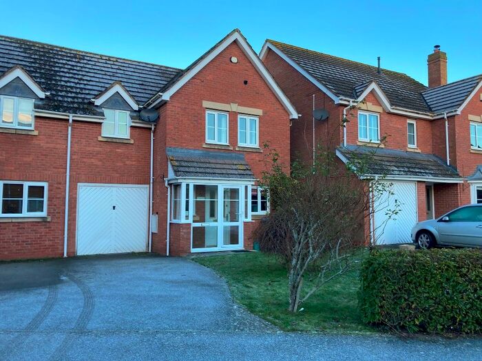 3 Bedroom Semi-Detached House To Rent In Priors Grange, Evesham, WR11