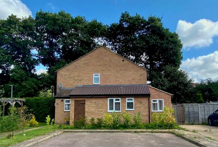 2 Bedroom House To Rent In Magellan Close, Stevenage, Hertfordshire, SG2