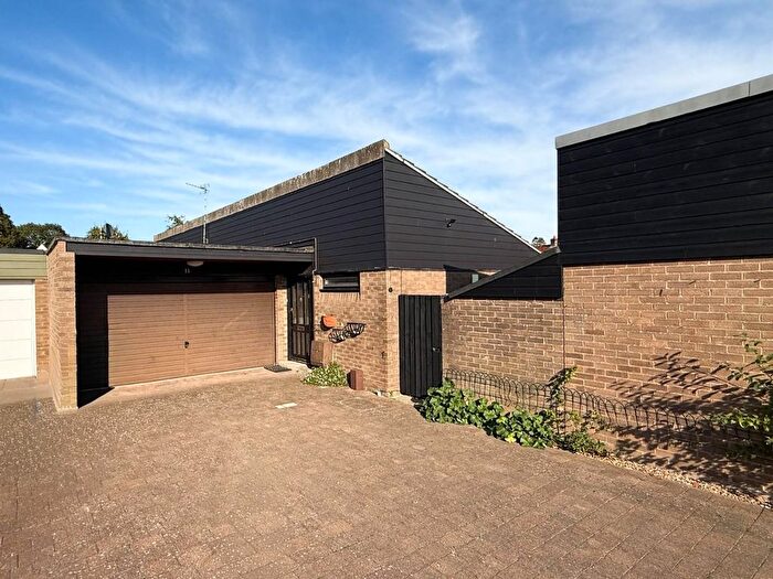 3 Bedroom Detached Bungalow For Sale In Scotts Gardens, Whittlesford, Cambridge, CB22