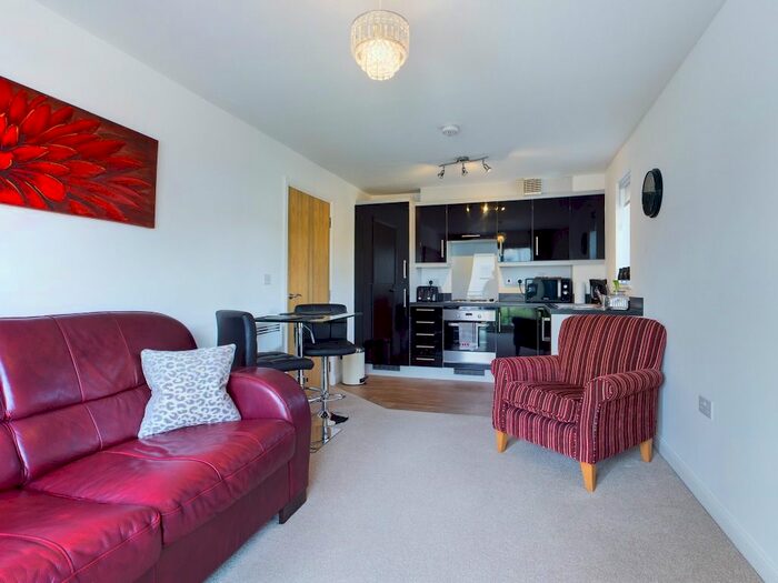 1 Bedroom Flat To Rent In Copper Quarter, Swansea, SA1