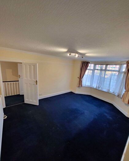 1 Bedroom Maisonette To Rent In Pinner View, HA1