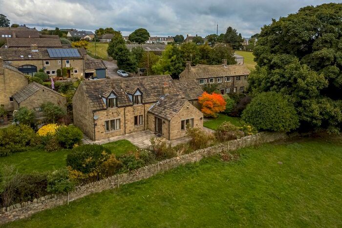 3 Bedroom Detached House For Sale In Park Lane, Upper Cumberworth, Huddersfield, HD8