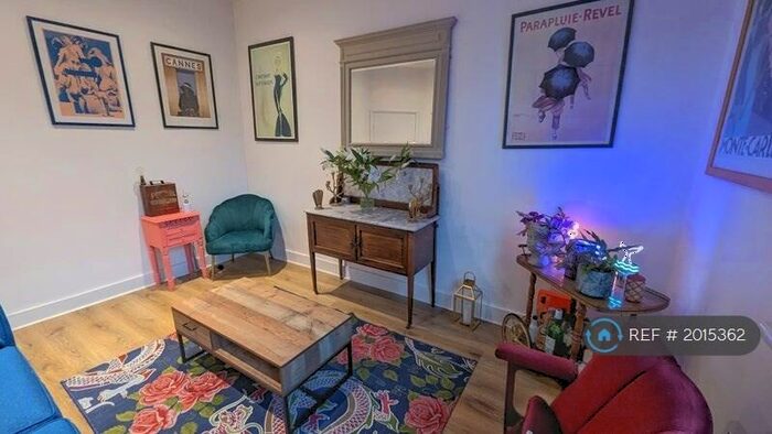 1 Bedroom Flat To Rent In Hanley Road, London, N4