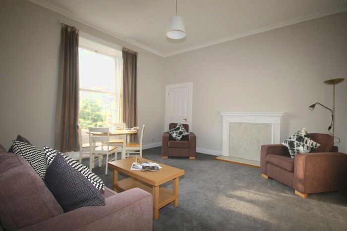 2 Bedroom Flat To Rent In Minto Street, Newington, Edinburgh, EH9