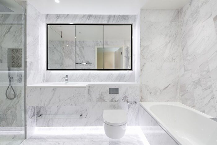 2 Bedroom Flat For Sale In Nine Elms Development, Wyvil Road, SW8