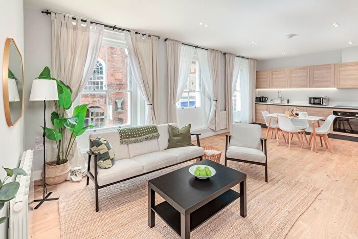 1 Bedroom Flat To Rent In The Borough, Farnham, GU9