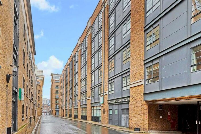 2 Bedroom Flat To Rent In Curlew Street, London, SE1