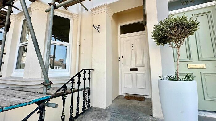 1 Bedroom Flat To Rent In Ditchling Rise, Brighton, BN1