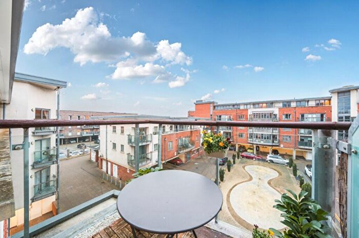 2 Bedroom Apartment For Sale In Victoria Court, New Street, Chelmsford, Essex, CM1